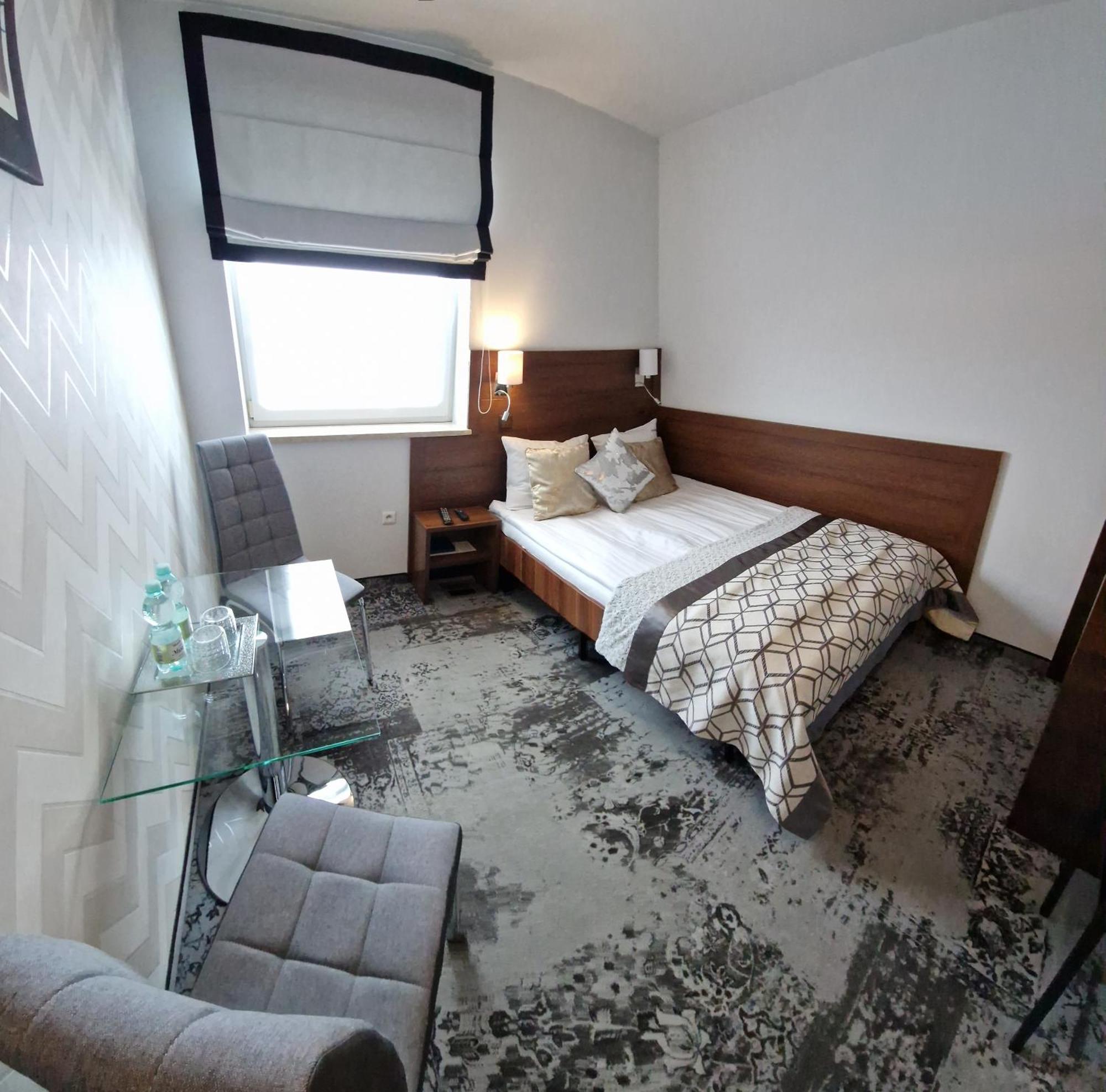 Cynamon Hotell Nowy Sącz Eksteriør bilde